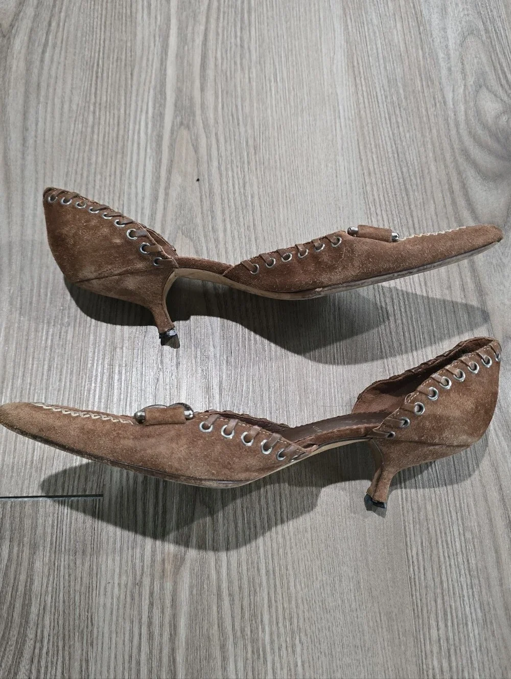 Prada Brown Suede Pointed Chain-Embellished Pumps Vintage - Picture 3 of 10